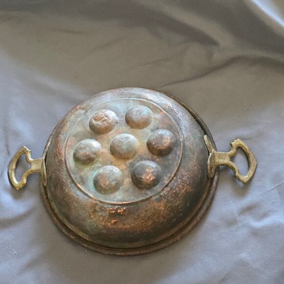 Antique Copper Egg Poacher Pan with Brass Handles - Picture 4 of 6